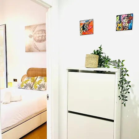 Bright And Cozy Duplex In The Heart Of *